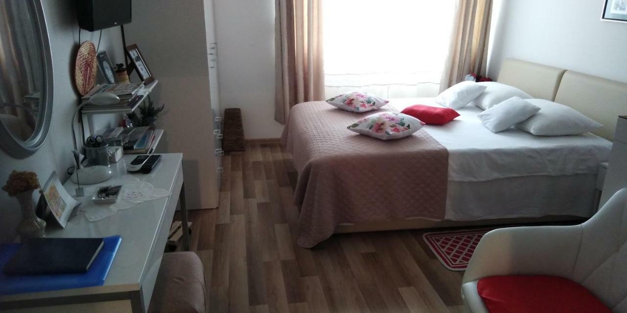 Klara Studio Apartman Split Exterior foto
